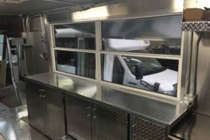 Food-Truck-Kitchen1