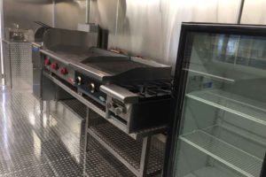 Food-Truck-Kitchen17