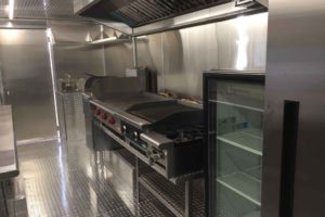 Food-Truck-Kitchen18