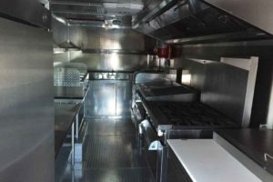 Food-Truck-Kitchen24