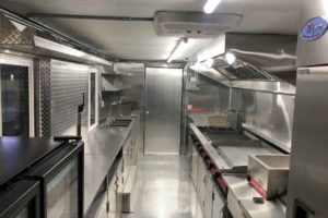 Food-Truck-Kitchen30